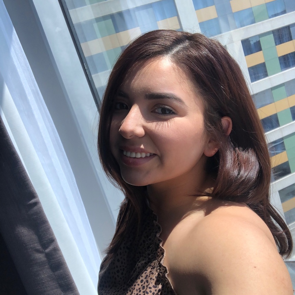 Meet your Posher, Esmie